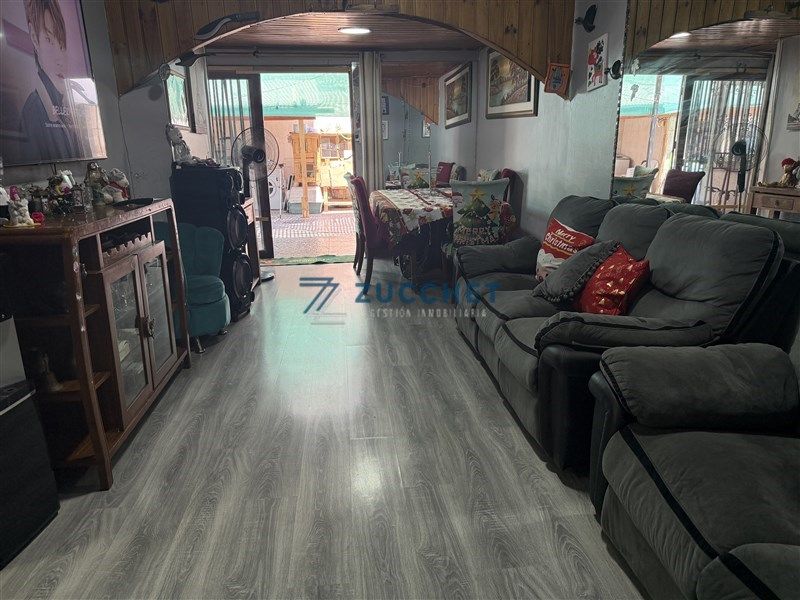 Casa en Independencia — venta, foto 3