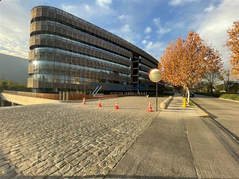 Oficina en Vitacura en arriendo, código 5660